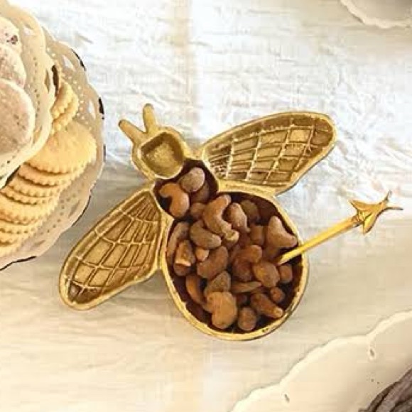 Other - Decorative Cast Iron Bee Shaped Dish